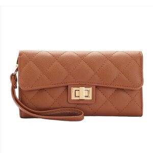 $30 Malibu Skye Tanya Wristlet Wallet in Tan - NWT
